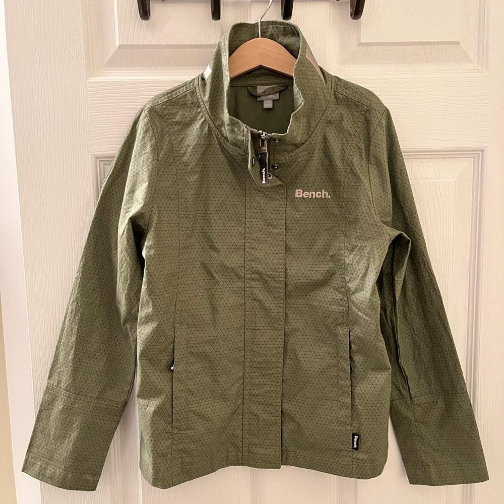 BENCH BBQ Full zip Jacket  Girls Size Large 10-12. EUC